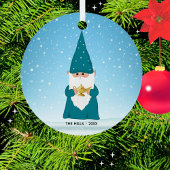 Kerstgenoom die een Magic Lamp Ceramic Ornam vasth Metalen Ornament