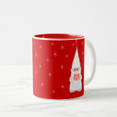 Kerstgenoom en sneeuwvlokken op rood tweekleurige koffiemok (Voorkant rechts)