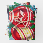 kerstgerechten met leuke papieren retro  inpakpapier vel (In situ)