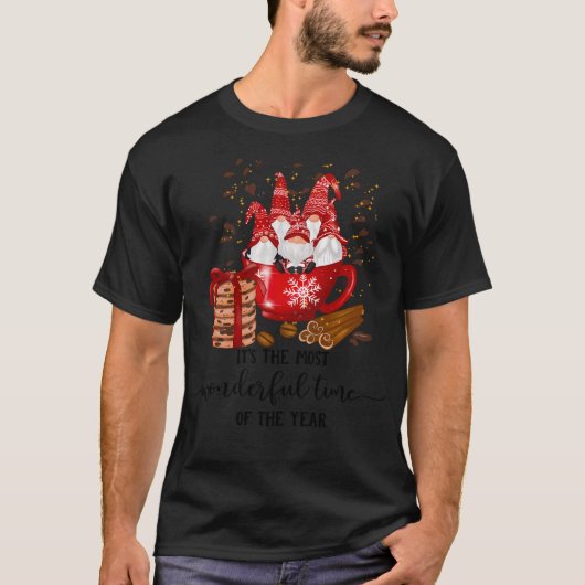 Kerstgnomen in een beker met koekjes t-shirt (Voorkant)