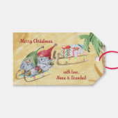 Kerstgnomen met Sleigh op de zand Cadeaulabel (Voorkant (Horizontaal))