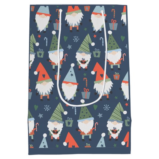 Kerstgnomen Santa Claus Blue Green Whimsical Medium Cadeauzakje (Achterkant)