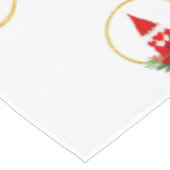 Kerstgnomes op wit tafelkleed (Gekanteld)