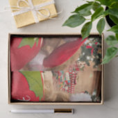 Kerstgouden koortsnaveldog onder de boom tissuepapier (Geschenk)
