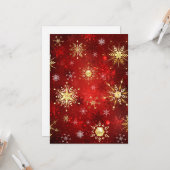 Kerstgouden sneeuwvlokken op rode achtergrond kaart (Voorkant / Achterkant in situ)