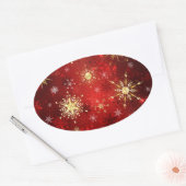 Kerstgouden sneeuwvlokken op rode achtergrond ovale sticker (Envelop)