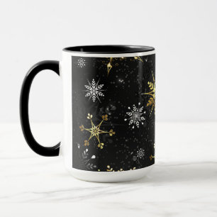 Kerstgouden sneeuwvlokken op zwarte achtergrond mok