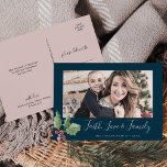 KerstGreenery Faith Love & Family Foto Feestdagenkaart<br><div class="desc">Dit kerstgrilly geloof liefde en familiefoto briefkaart maakt de perfecte feestelijke groet. Het ontwerp van de wintervakantie is voorzien van een zachte,  groene waterverf holly tak met piek van klassieke rode holly bessen. Voeg uw familieafbeelding toe en personaliseer het briefkaart met uw familienaam,  jaar,  persoonlijke groet,  en namen.</div>