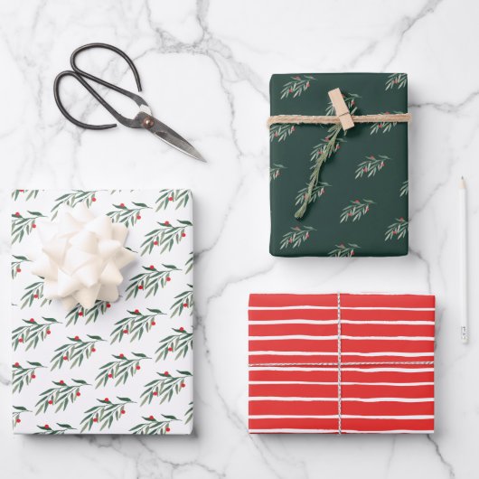 Kerstgroen Bladeren & Bessen Inpakpapier Vel (Voorkant)