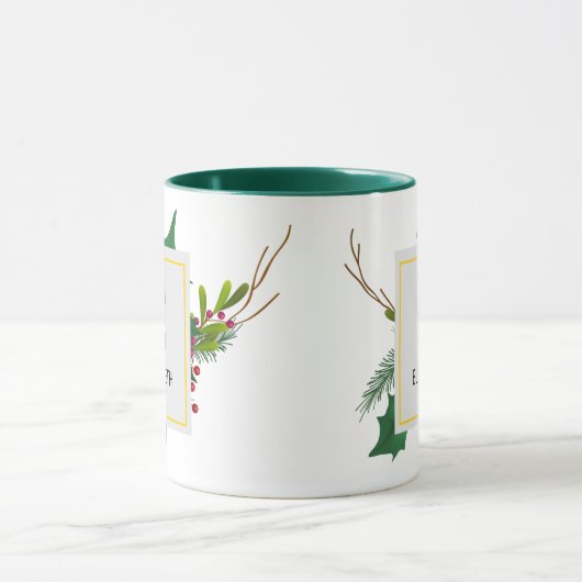 Kerstgroen Elegant rood monogram groen Mok (Midden)