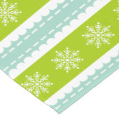 Kerstgroene en blauwe strepen met sneeuwvlokken korte tafelloper (Hoek)