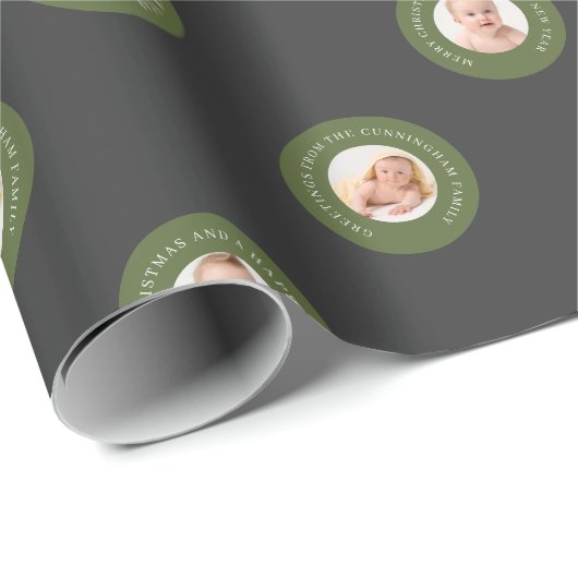 Kerstgroet | Moderne Schattigee foto Cadeaupapier (Rol Hoek)