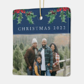 KerstHolly Berry Eenvoudige Aangepaste Foto Blauw Keramisch Ornament (Links)