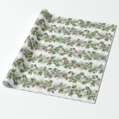 KerstHolly en Pine Chickadees Cadeaupapier (Uitgerold)