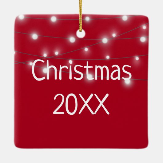 Kersthond verstrikt in lichten keramisch ornament (Achterkant)