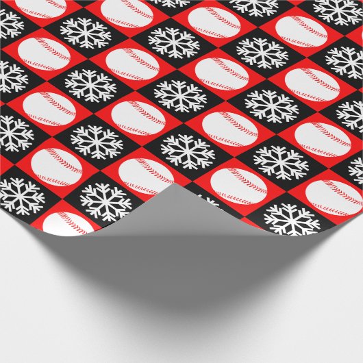 Kersthonkbalrood en zwart Snowflake-patroon Cadeaupapier (Hoek)