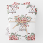 Kerstkaarsen en blaasjes inpakpapier vel (In situ)