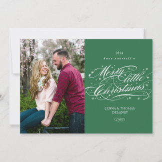 Kerstkaart met gescript 'Merry Little Christmas'