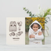 Kerstkaart met warme wensen en Holiday Essentials (Staand voorkant)