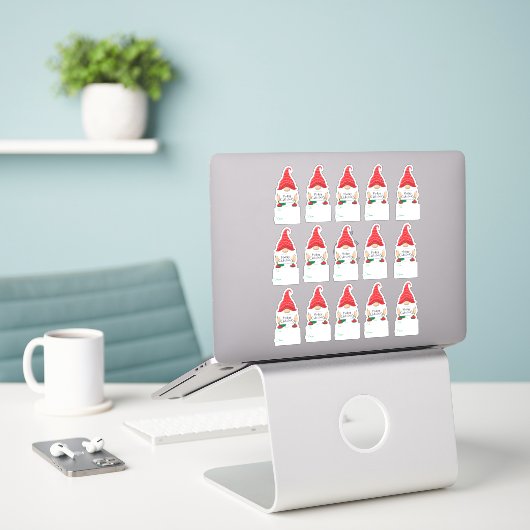 Kerstkabouter cadeaukaart sticker (Laptop op bureau)