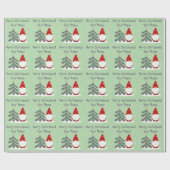 Kerstkabouter met boom gepersonaliseerd vakantiefe cadeaupapier (Vlak)