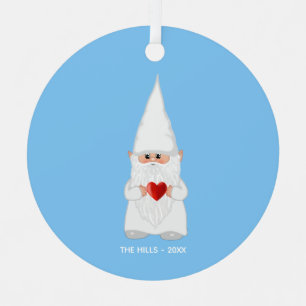 Kerstkabouter met een hart op lichtblauw metalen ornament