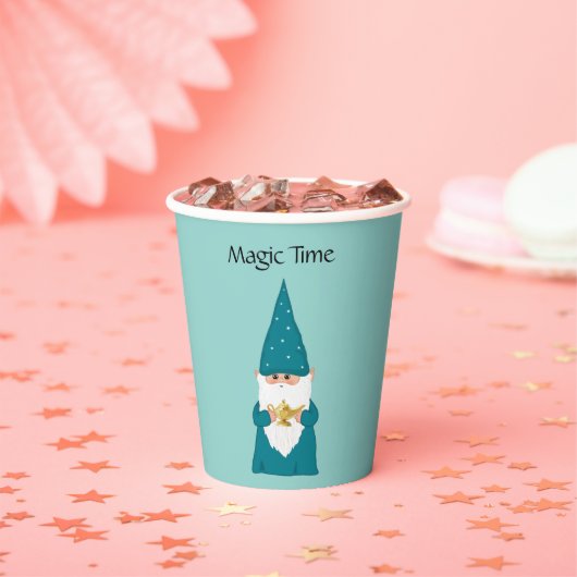 Kerstkabouter op turquoise papieren bekers (Insitu)