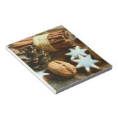 Kerstkaneelsticks en kerstaren notitieblok (Schuin)