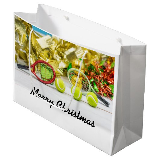 Kerstkaneelversiering met tennisbal met racket groot cadeauzakje (Voorkant Gekanteld)