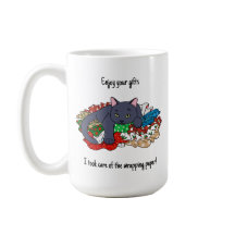 Kerstkat met inpakpapier