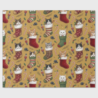 Kerstkatten in sokken cadeaupapier