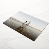 Kerstkerstfoto met kerstcadeautjes folie feestdagenkaart (Gedraaid)