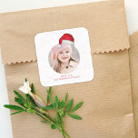 Kerstkerstkerstfeestdag Eenvoudig groots Pet Vierkante Sticker<br><div class="desc">De Jolly Santa Claus en de griezelige en schattige Jolly Elf van de Noordpool. Dit ontwerp is voorzien van kerstfeestdagen moderne foto's schattig, eenvoudig kerstkerstfeest pet, klassiek traditioneel rustig noordpoolgebied, minimalistisch leuk met de hand getekend, whimsical Santa Claus party voor de kerstman, oude mode simpele kerstmis, een klassiek familienaam typografie...</div>