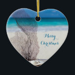Kerstkerstversiering Hartkoraal Keramisch Ornament<br><div class="desc">Kerstavond-siervoorwerpen met koraal en aanpasbare tekst.</div>