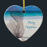 Kerstkerstversiering Hartkoraal Keramisch Ornament<br><div class="desc">Kerstavond-siervoorwerpen met koraal en aanpasbare tekst.</div>