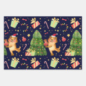 Kerstkleine tijger in de kerstboom - cadeaupatroon inpakpapier vel (Voorkant 2)