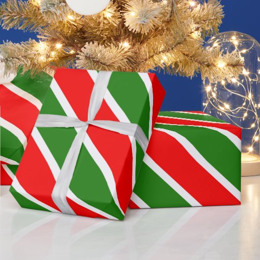Kerstkleuren Rood Wit Groen Trending Sjabloon Cadeaupapier (Feestdagen)