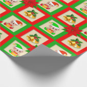 kerstklokken, poinsettia, elves op gouden bodem cadeaupapier (Hoek)