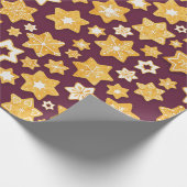 Kerstkoekje met diepe achtergrond cadeaupapier (Hoek)