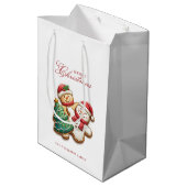 Kerstkoekjes en aangepaste naam wit medium cadeauzakje (Achterkant Gekanteld)