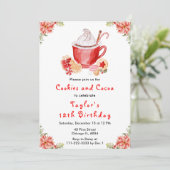 Kerstkoekjes en cacao verjaardagsfeestje rood kaart (Staand voorkant)