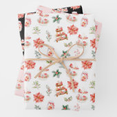 Kerstkoekjes en loof rood inpakpapier vel (In situ)