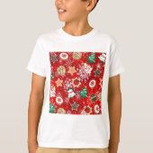 Kerstkoekjes en sneeuwvlokken op rood t-shirt (Voorkant)