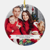 Kerstkrans Familie Monogram met Foto Keramisch Ornament (Achterkant)