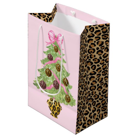 Kerstkrans Luipaard Top Monogram Medium Cadeauzakje (Voorkant Gekanteld)