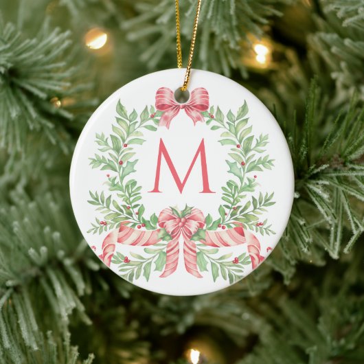 Kerstkrans met monogram keramisch ornament (Boom)