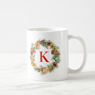 Kerstkrans Pinecone en Evergreens Monogram Koffiemok