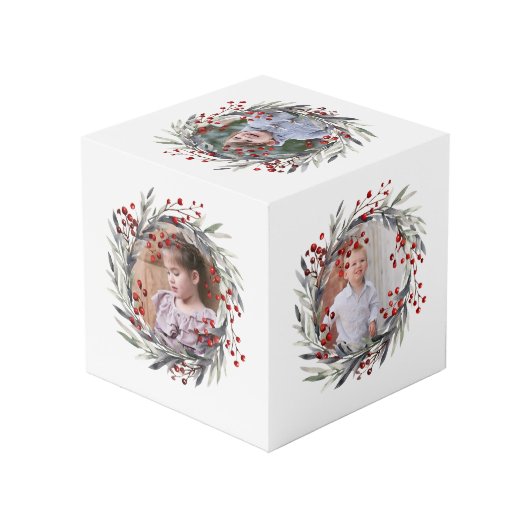 Kerstkrans, rode bessen en bladeren foto kubus (Achter hoekig)