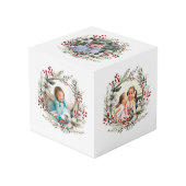 Kerstkrans, witte bloemen, bessen foto cu kubus (Voorkant hoekig)