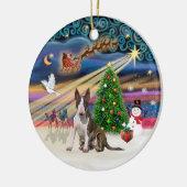 Kerstmagie - Bull Terrier (gestreept-wit) Keramisch Ornament (Links)
